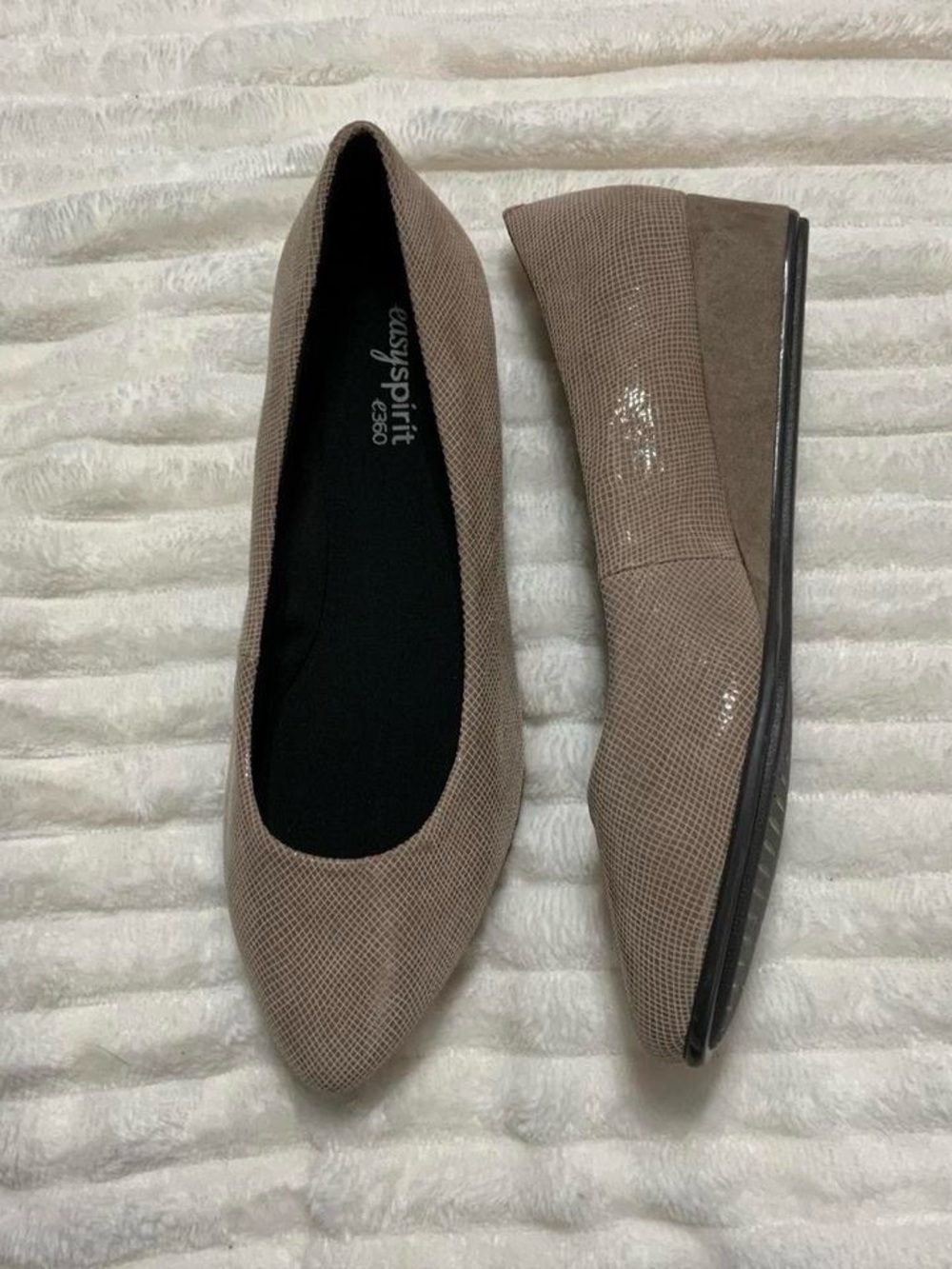 Easyspirit Animal print Leather Wedge Flats